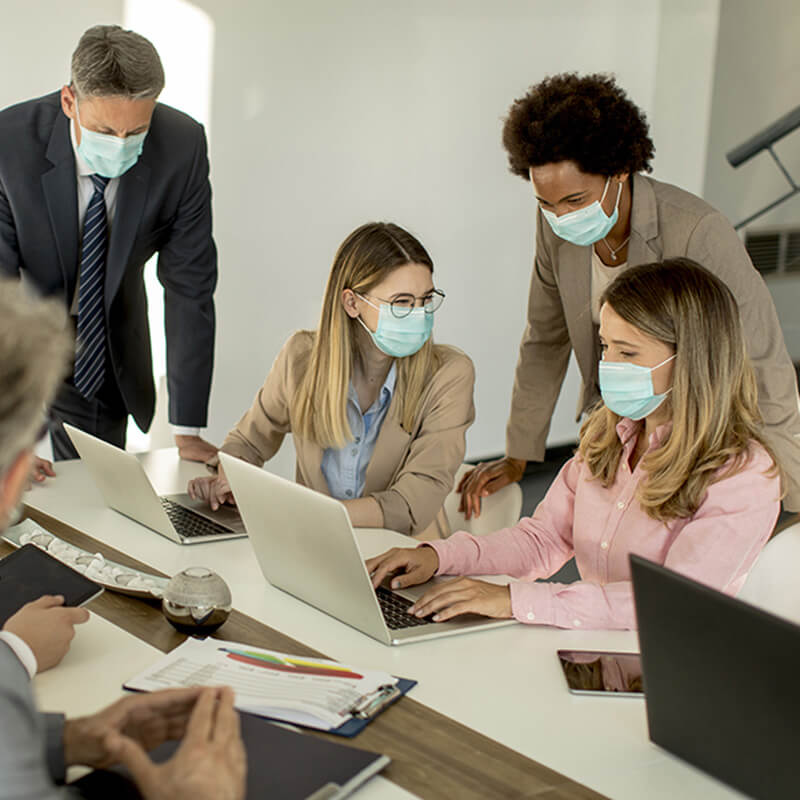 Trasformare l'esperienza dei tuoi dipendenti e clienti