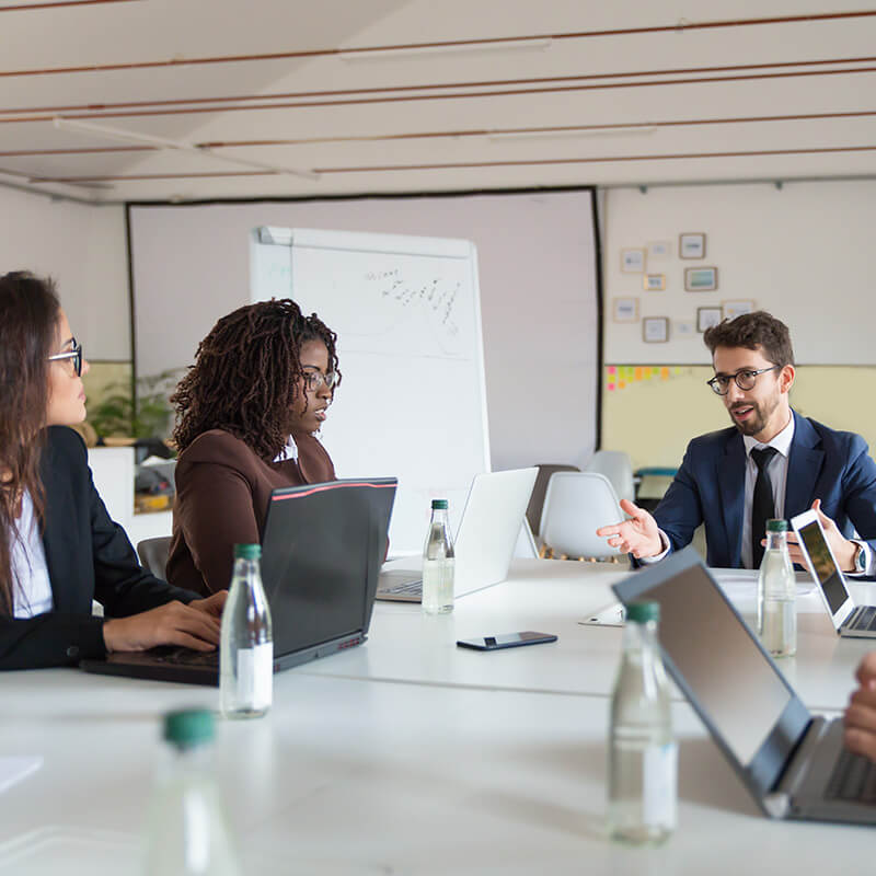 Trasformare l'esperienza dei tuoi dipendenti e clienti